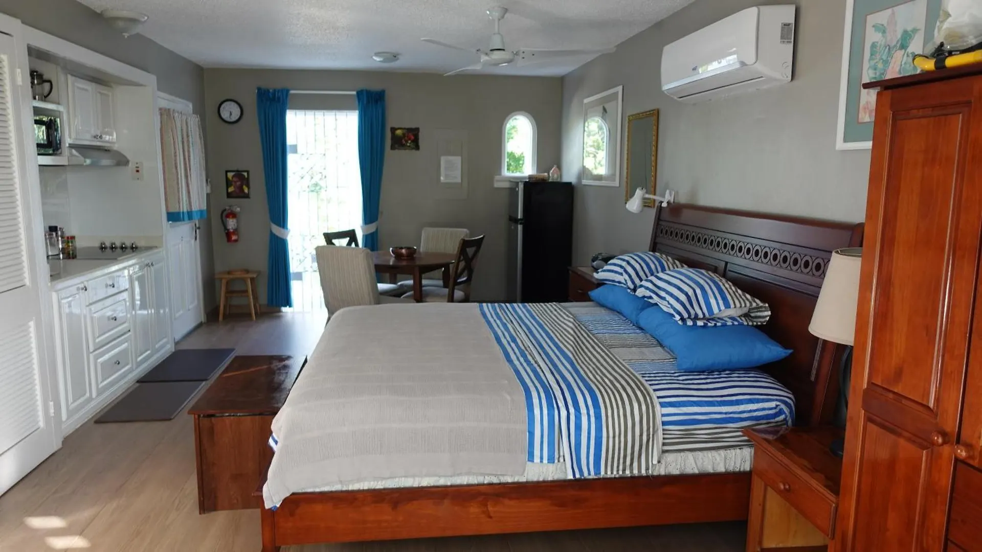 Holiday park Point Village Studio Negril