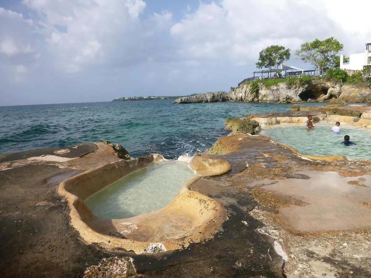 Point Village Studio Negril 3*,  Jamaica