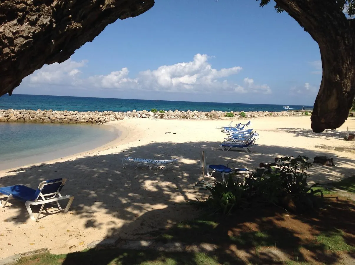 Point Village Studio Negril 3*,  Jamaica